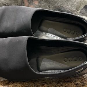 Ecco Classic Black Loafers